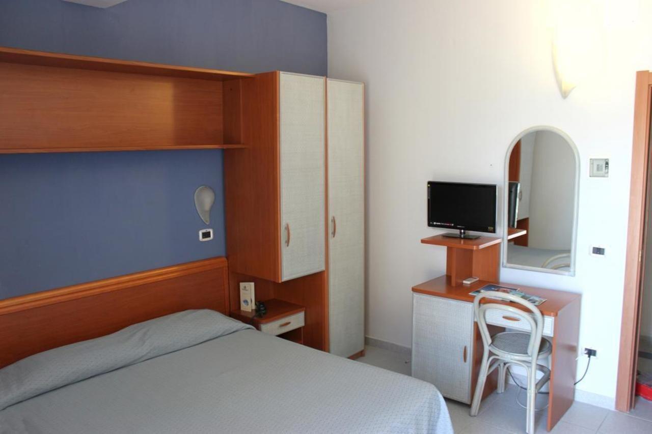 ואסטו Hotel Acquario מראה חיצוני תמונה