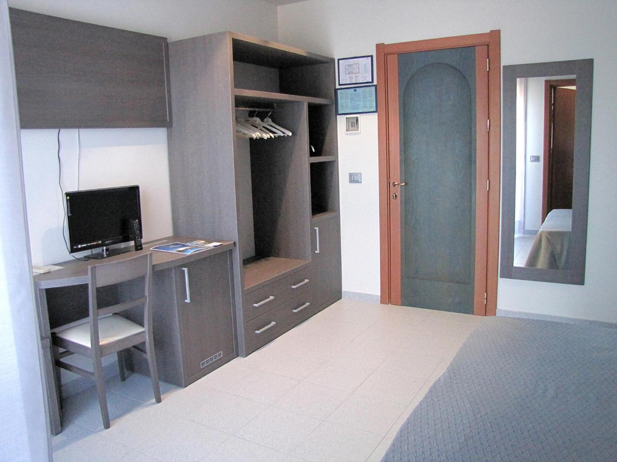 ואסטו Hotel Acquario מראה חיצוני תמונה