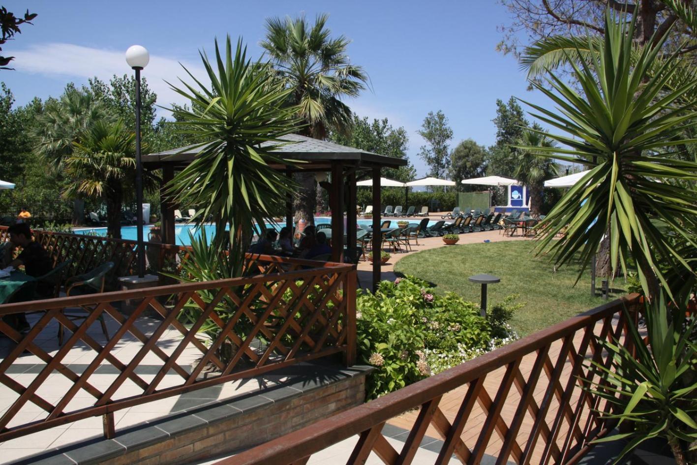 ואסטו Hotel Acquario מראה חיצוני תמונה