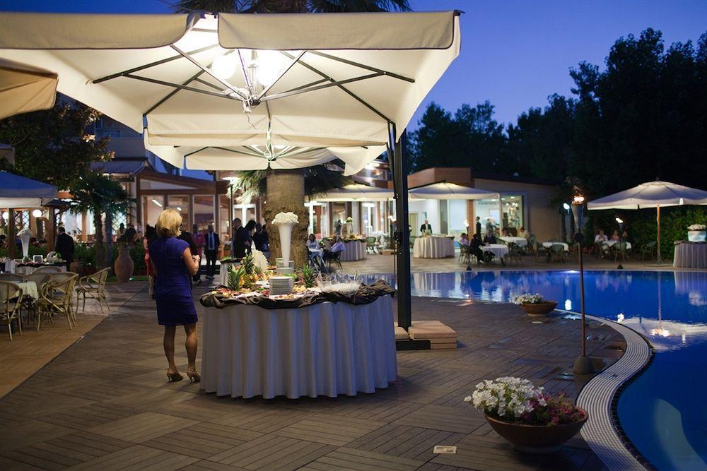 ואסטו Hotel Acquario מראה חיצוני תמונה