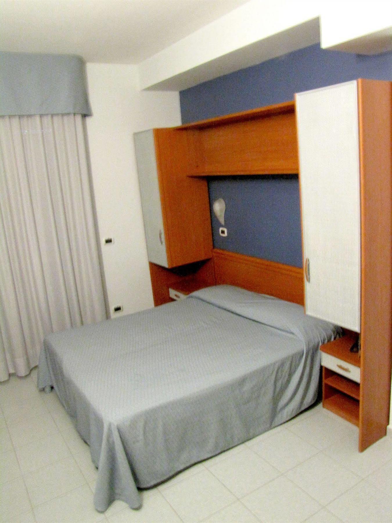 ואסטו Hotel Acquario מראה חיצוני תמונה