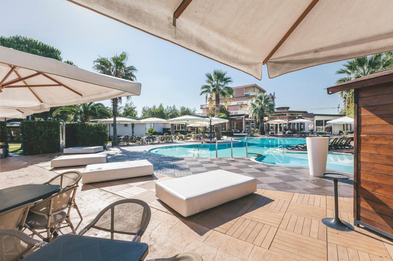 ואסטו Hotel Acquario מראה חיצוני תמונה