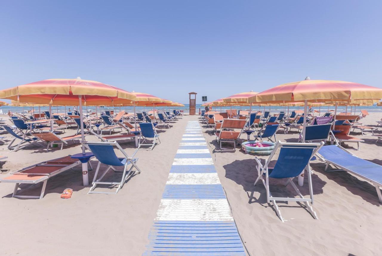 ואסטו Hotel Acquario מראה חיצוני תמונה